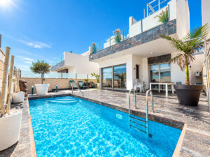 R5506684 property photo 1