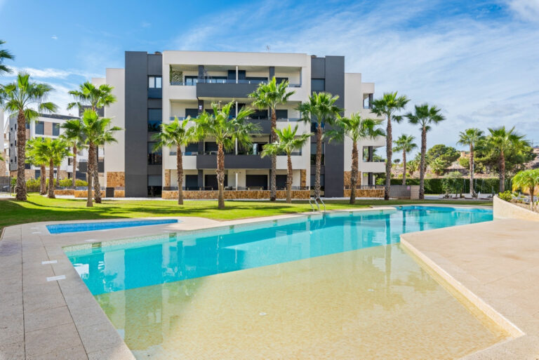 R5459788 property photo 1